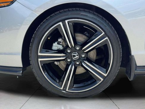 Used 2024 Honda Accord Sport image 62