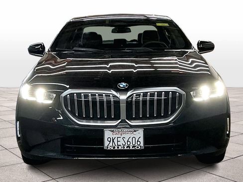 Used 2024 BMW 530i w/ Premium Package image 3