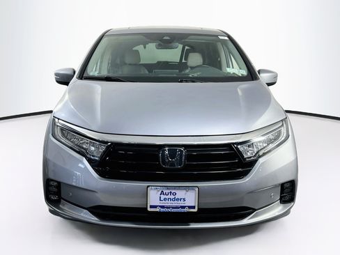 Used 2023 Honda Odyssey Touring image 2