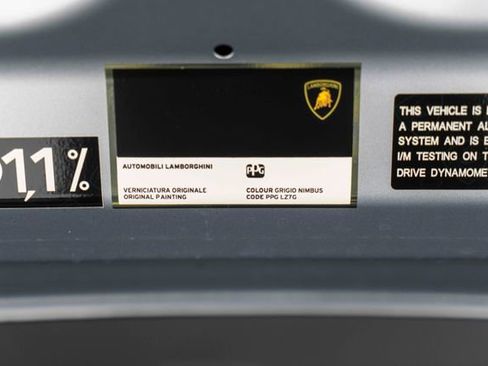 Used 2020 Lamborghini Huracan EVO image 27