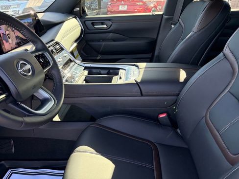 New 2026 Nissan Armada SL w/ Captain's Chari Seat Package AWD/4WD image 9