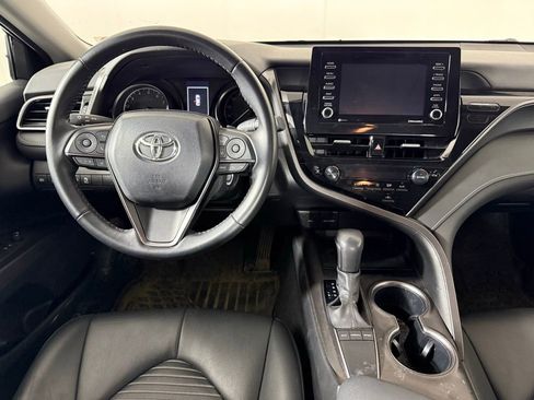 Used 2024 Toyota Camry SE w/ Protection Package (Q2) (TMS) image 3