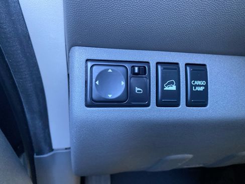 Used 2019 Nissan Frontier SV image 17