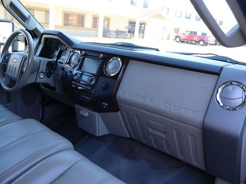Used 2009 Ford F350 Lariat image 17