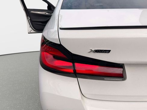 Used 2023 BMW 540i xDrive w/ M Sport Package AWD/4WD image 19