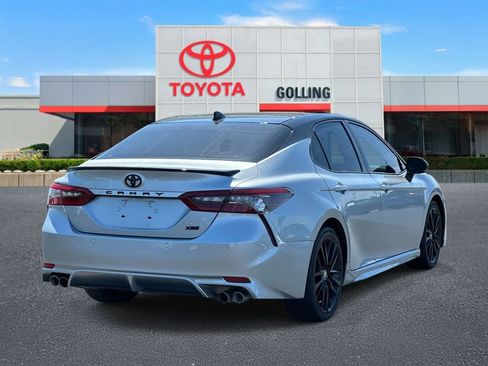 Used 2021 Toyota Camry XSE w/ Navigation Package FWD image 5