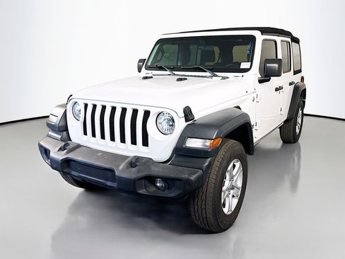 Used 2018 Jeep Wrangler Unlimited Sport S image 4