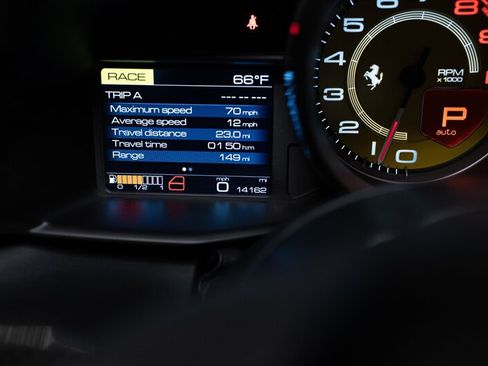 Used 2018 Ferrari 488 Spider RWD image 33