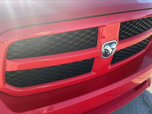 Used 2014 RAM 1500 Express image 29