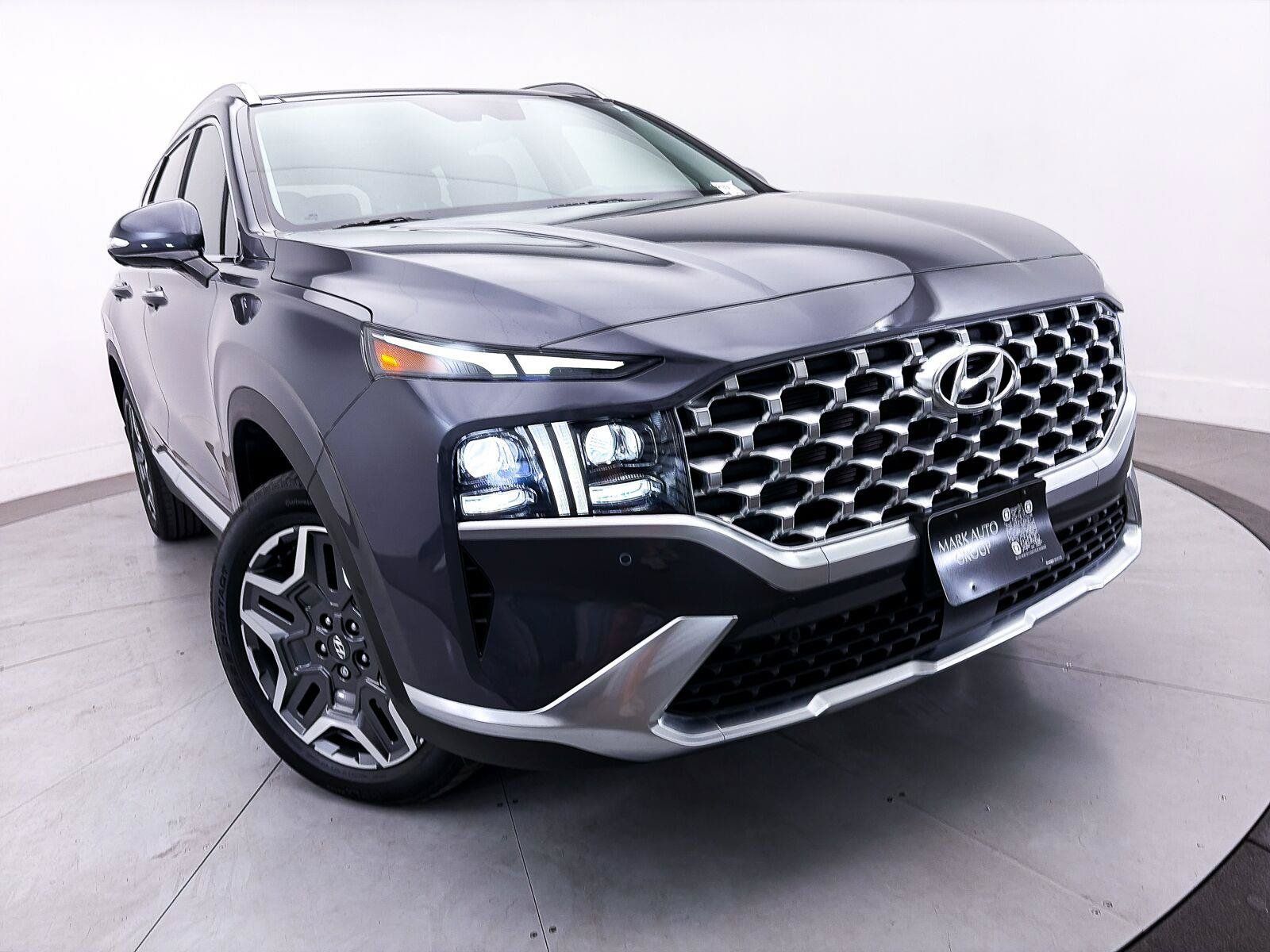 Used 2023 Hyundai Santa Fe Limited AWD/4WD image 3