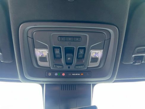 Used 2024 GMC Sierra 2500 Denali Ultimate w/ Max Trailering Package AWD/4WD image 32