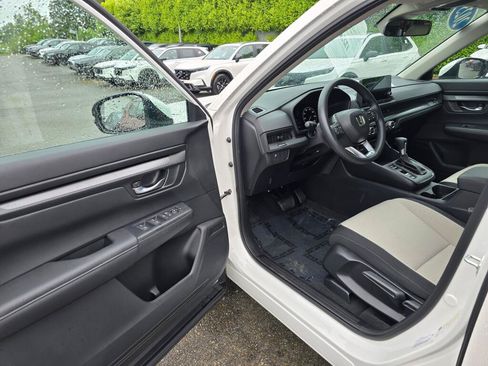 Certified 2025 Honda CR-V LX image 19