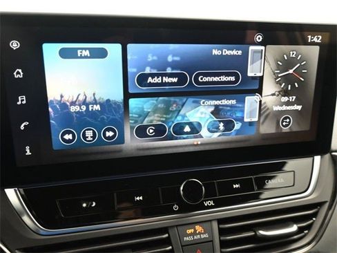 New 2025 Nissan Altima 2.5 SR image 13