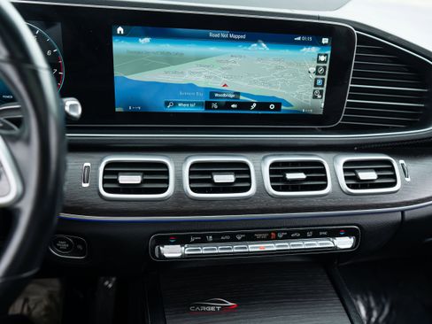 Used 2021 Mercedes-Benz GLS 450 4MATIC image 32