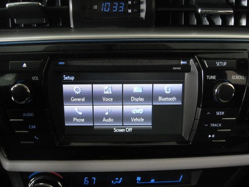 Used 2014 Toyota Corolla LE image 13