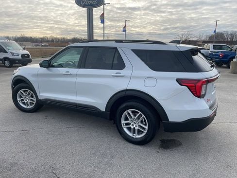 New 2026 Ford Explorer Active image 7