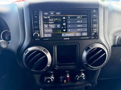 Used 2014 Jeep Wrangler Sport AWD/4WD image 16