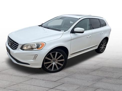 Used 2017 Volvo XC60 T6 Inscription w/ Protection Package AWD/4WD image 3