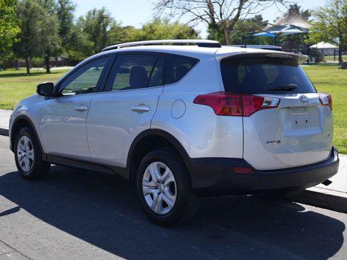 Used 2015 Toyota RAV4 LE FWD image 6