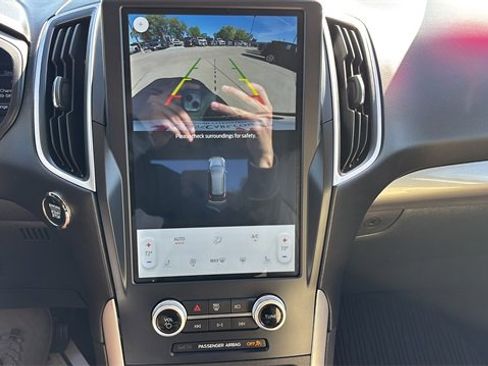 Used 2023 Ford Edge SEL w/ Convenience Package image 24