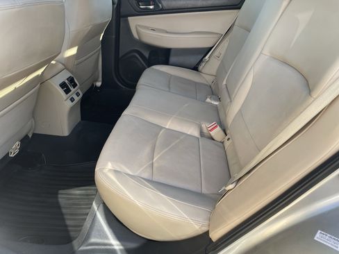 Used 2017 Subaru Outback 3.6R Limited image 15