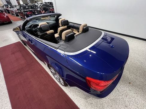 Used 2012 BMW M3 Convertible image 24