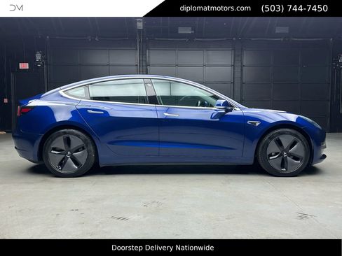 Used 2018 Tesla Model 3 Long Range image 8