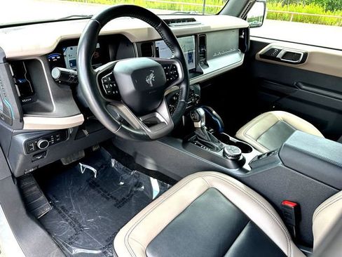 Used 2024 Ford Bronco Wildtrak AWD/4WD image 13