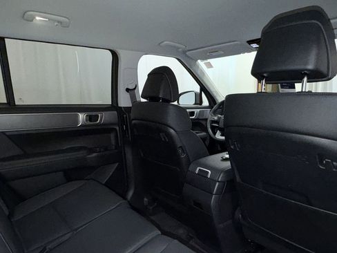 Used 2025 Hyundai Santa Fe SEL image 13