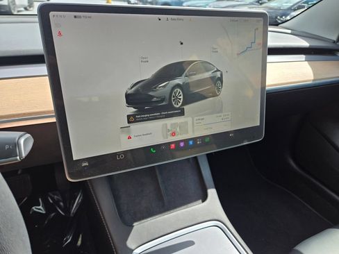 Used 2022 Tesla Model 3 Long Range AWD/4WD image 29