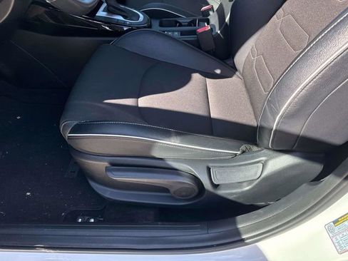 Used 2024 Kia Forte GT-Line w/ GT-Line Premium Package image 23