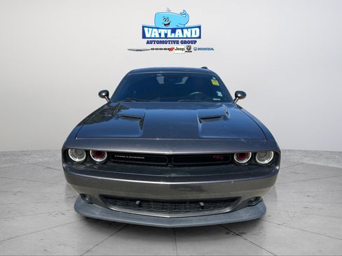 Used 2015 Dodge Challenger R/T Scat Pack w/ Leather Interior Group RWD image 21