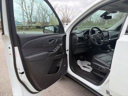 Used 2021 Chevrolet Traverse Premier w/ Redline Edition image 15