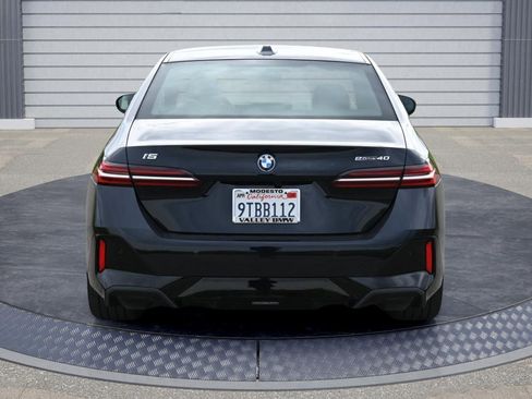 Certified 2025 BMW i5 eDrive40i w/ M Sport Package image 4