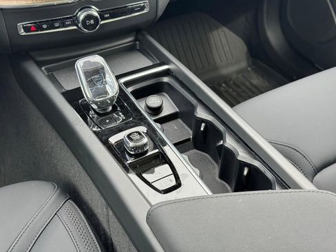 Certified 2026 Volvo XC60 B5 Plus w/ Protection Package Premier image 14