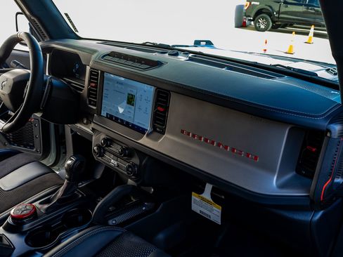 Used 2024 Ford Bronco Raptor w/ Interior Carbon Fiber Pack 6 image 18