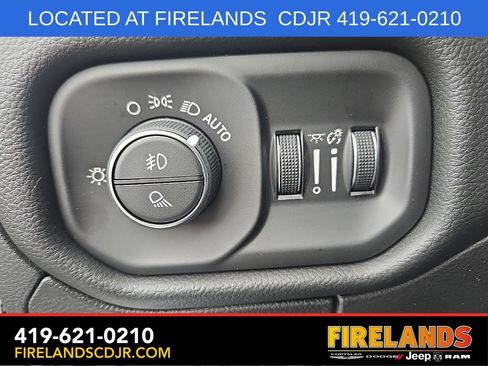 New 2026 RAM 1500 Laramie AWD/4WD image 13