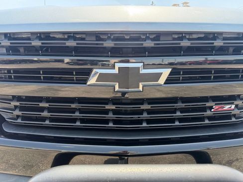 Used 2020 Chevrolet Silverado 1500 LT Trail Boss w/ Bed Protection Package AWD/4WD image 10
