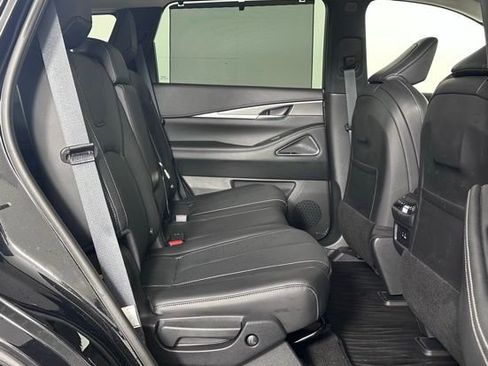 Certified 2025 INFINITI QX60 Luxe FWD image 28