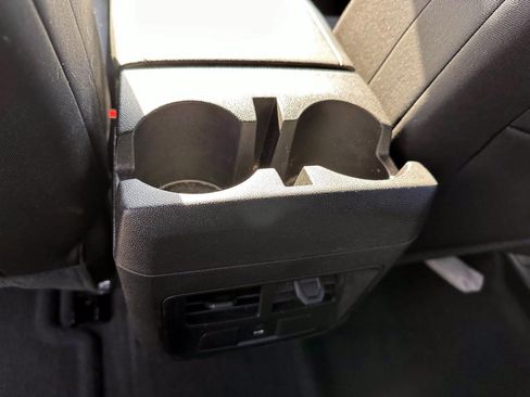 Used 2023 Chevrolet Colorado LT w/ LT Convenience Package AWD/4WD image 14