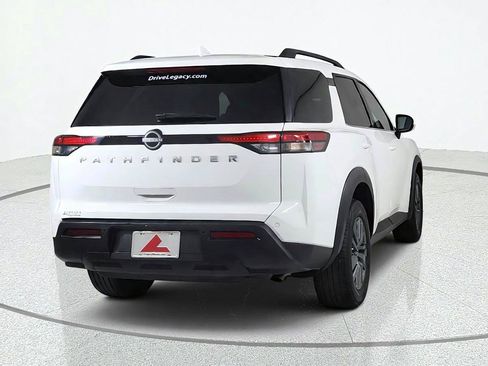 Certified 2025 Nissan Pathfinder SV FWD image 6