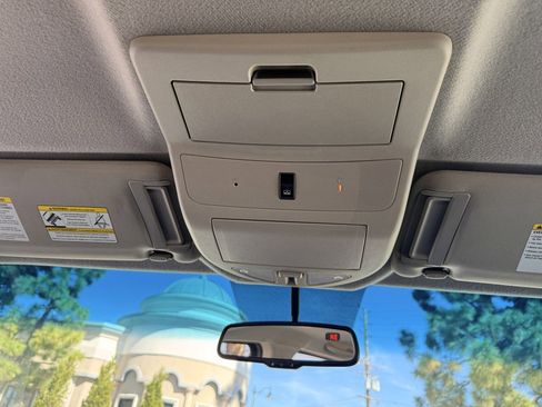 Used 2011 Nissan Titan SV w/ SV Value Truck Pkg image 37