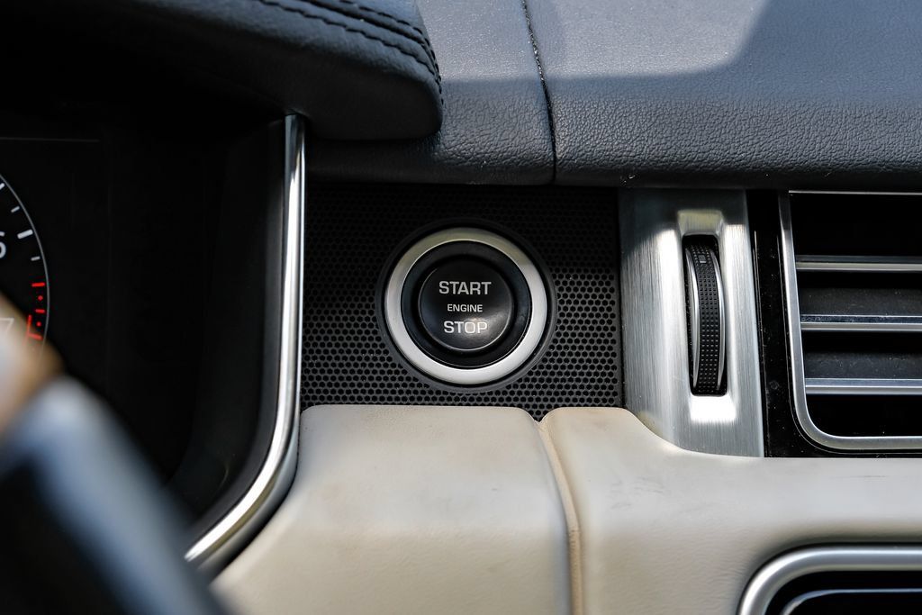 Used 2019 Land Rover Range Rover HSE AWD/4WD image 20