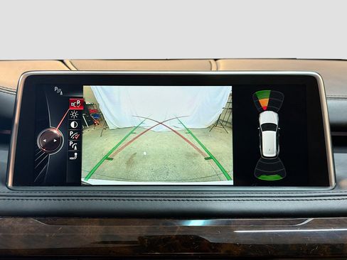 Used 2014 BMW X5 xDrive35d image 23