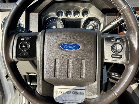 Used 2015 Ford F350 Lariat image 16