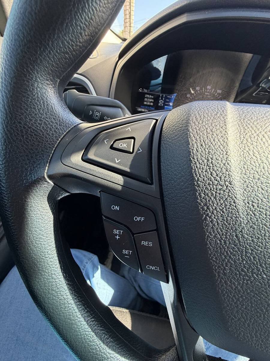 Used 2023 Ford Edge SE w/ Black Appearance Package AWD/4WD image 36