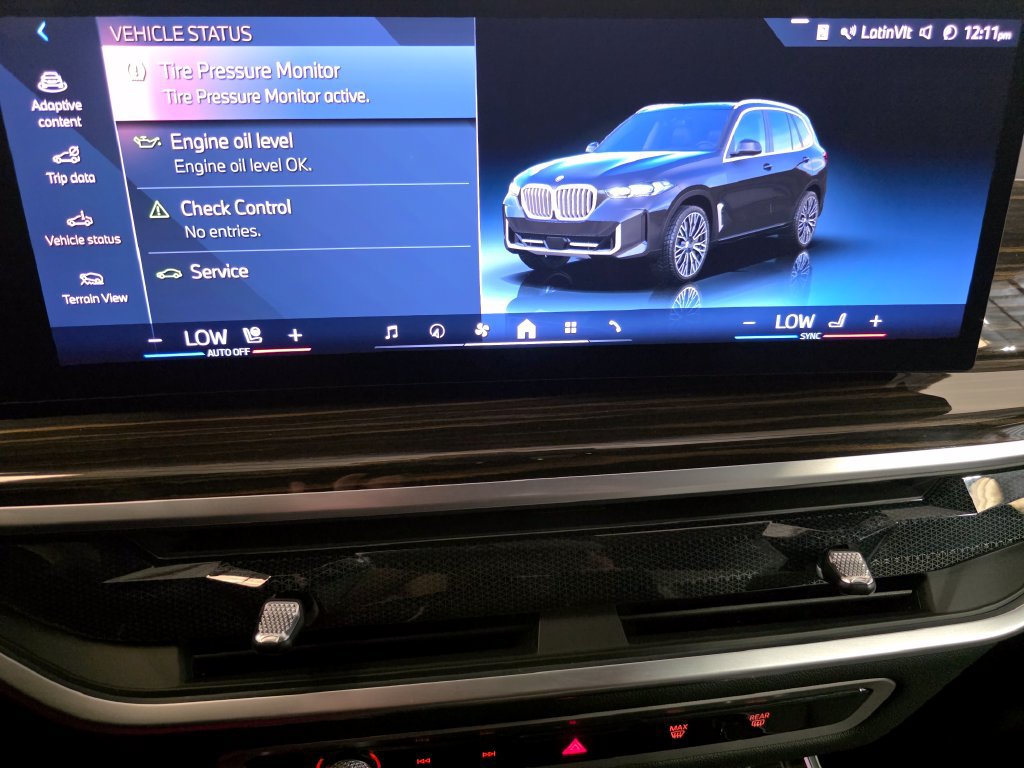 Used 2024 BMW X5 xDrive40i w/ Premium Package AWD/4WD image 39