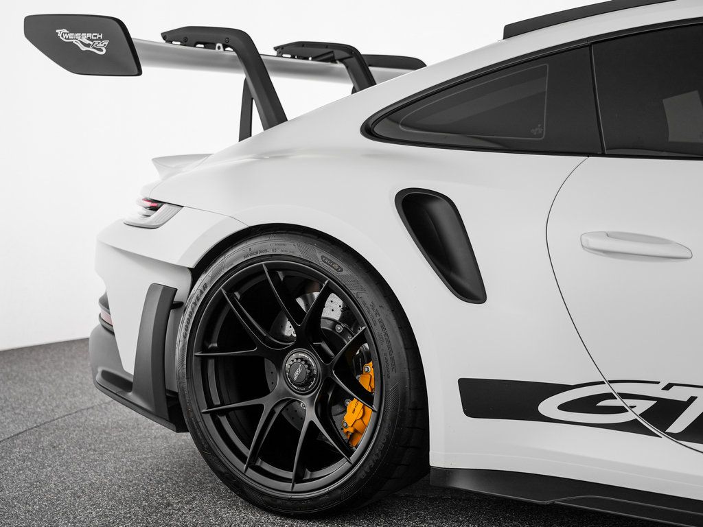 Used 2025 Porsche 911 GT3 RS RWD image 40