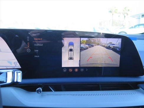 New 2026 Cadillac Optiq Luxury 2 image 18