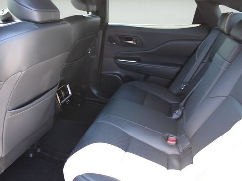 Used 2024 Toyota Crown Platinum AWD/4WD image 20